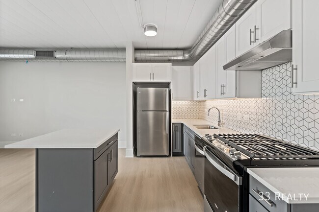 Foto del edificio - 2845 W Belden Ave