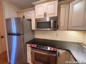 Building Photo - 7709 Broadway