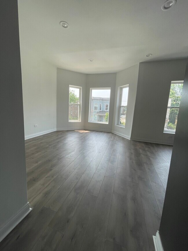 Foto del edificio - 1523 S Homan Ave