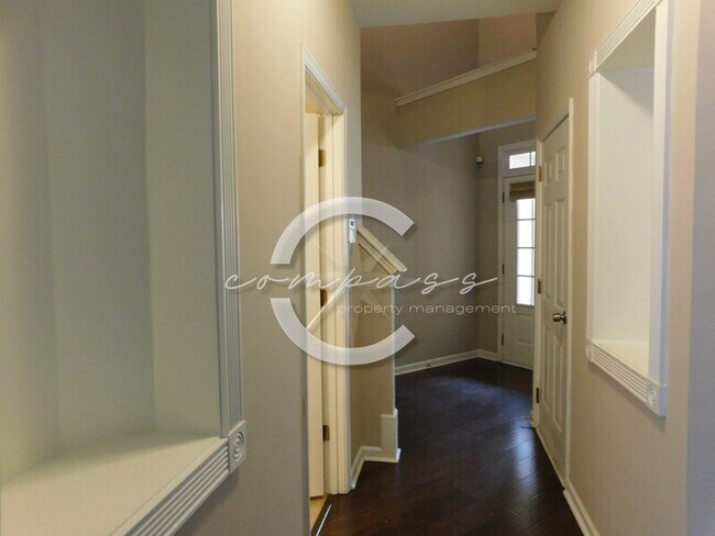 Foto del edificio - 1940 Lake Heights Cir NW