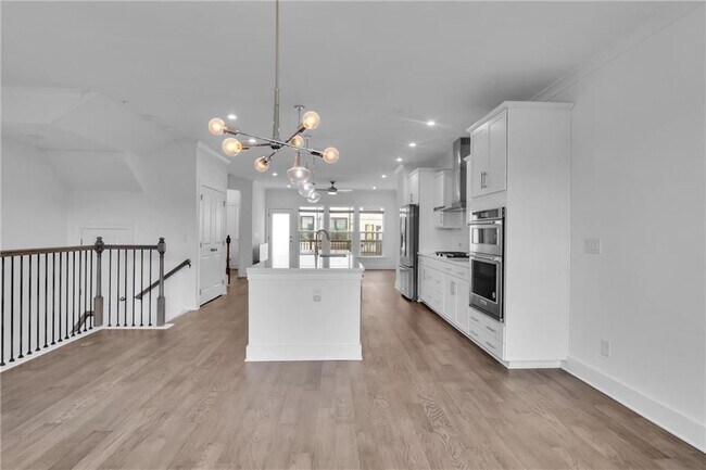Foto del edificio - 545 Whitlox Rd NW