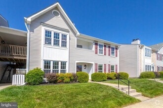 Building Photo - 7825 Harrowgate Cir