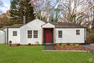 Building Photo - 1349 Lockhaven Cir SW