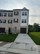 Building Photo - 16631 Green Glade Dr