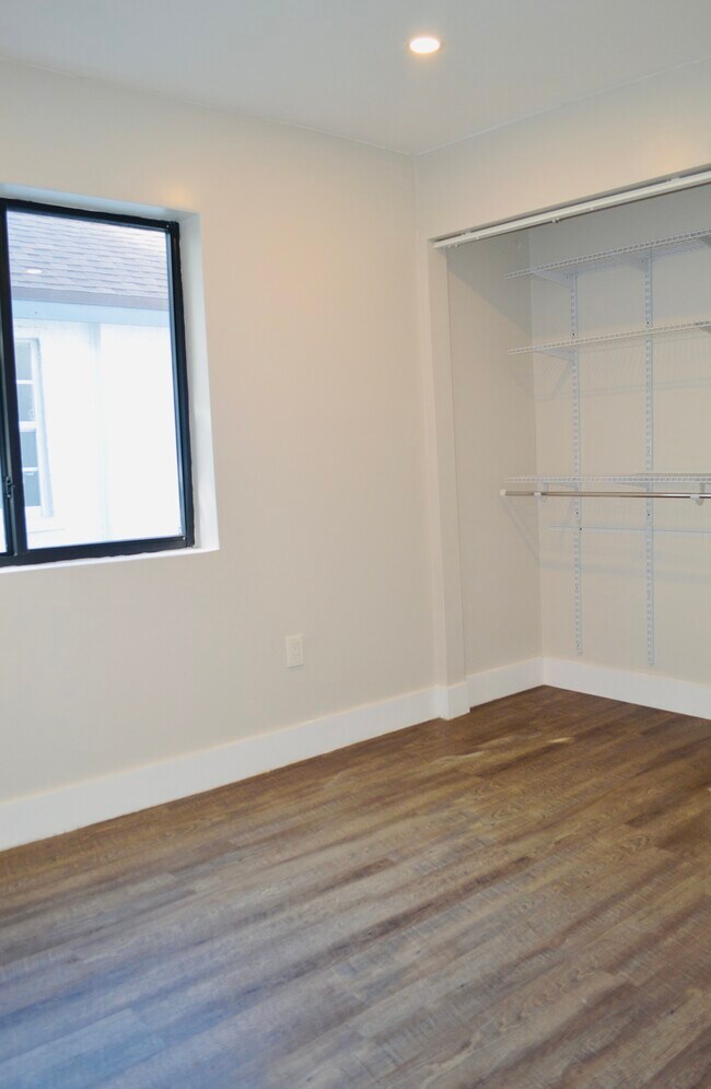 Building Photo - 1866 NW 47th St