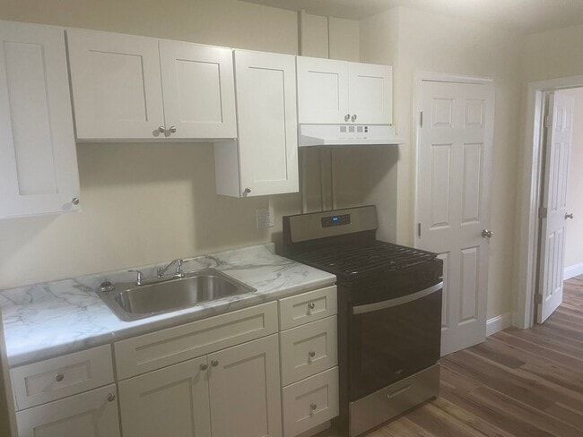 Photo - 141 Farson St Apartment