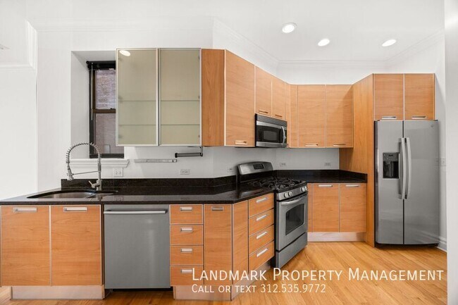 Foto del edificio - 3036 W North Ave