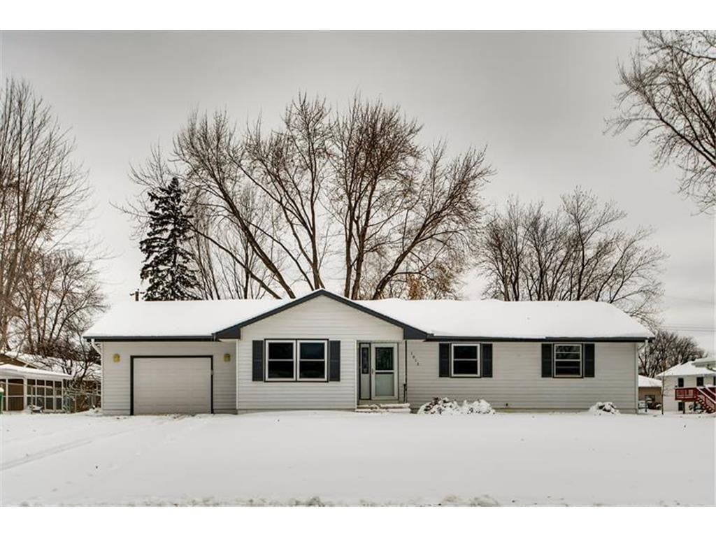 Primary Photo - 1012 72nd Ave N