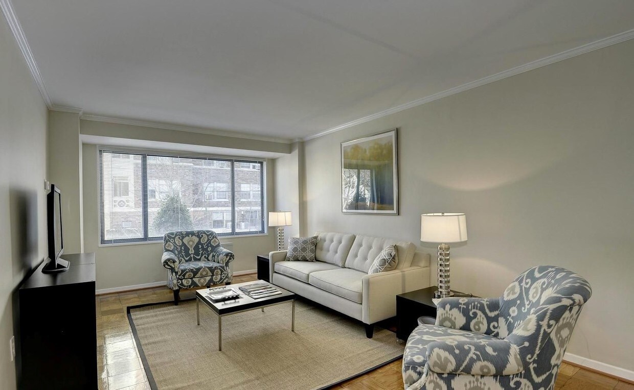 Foto principal - 5410 Connecticut Ave NW
