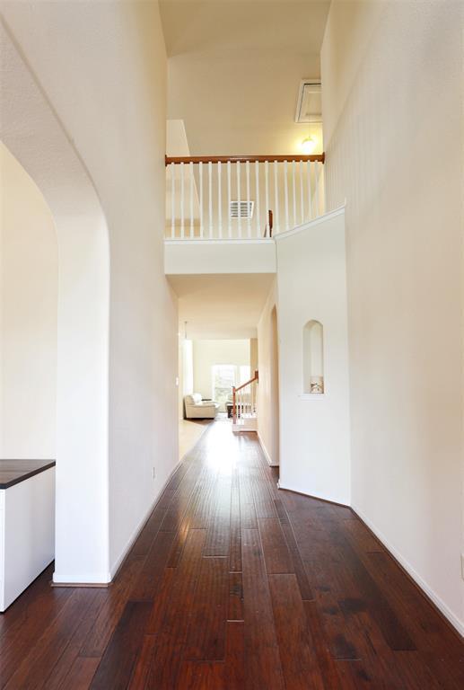Building Photo - 25719 Westbourne Dr