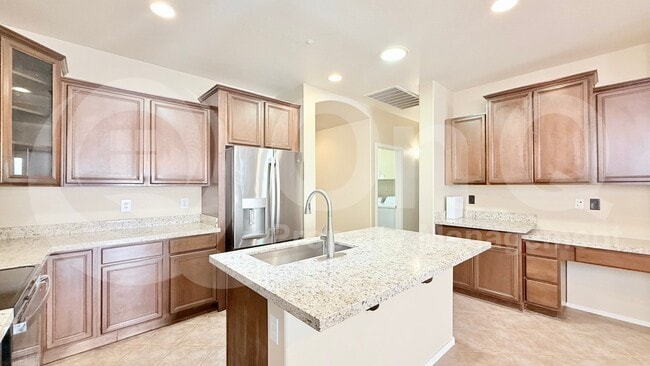 Building Photo - 29997 N 70th Dr