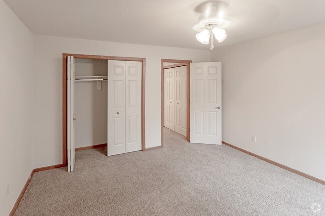1 habitación, 1 baño - Four Seasons Estates