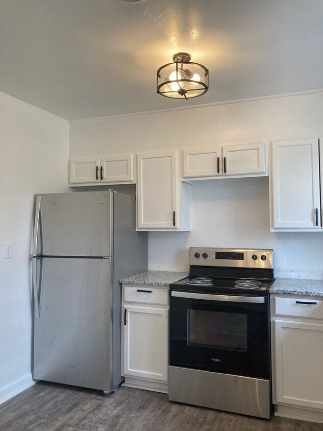 Foto principal - 2-bedroom Townhome in exciting Marshville!