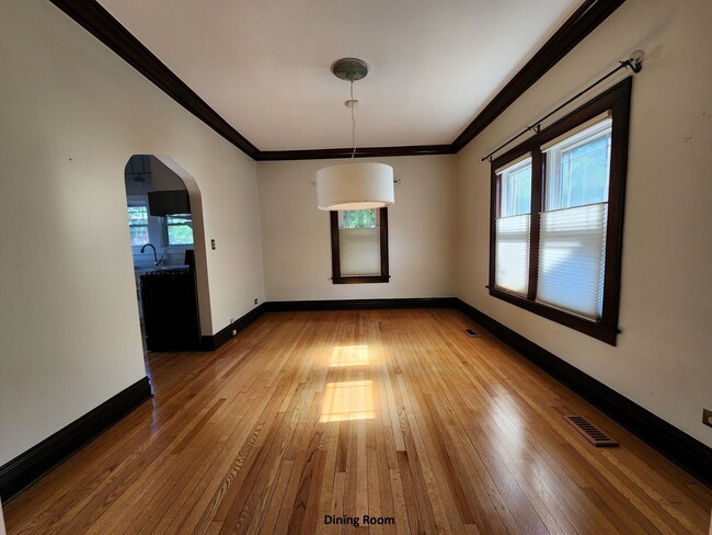 Foto del edificio - 335 W Palatine Rd