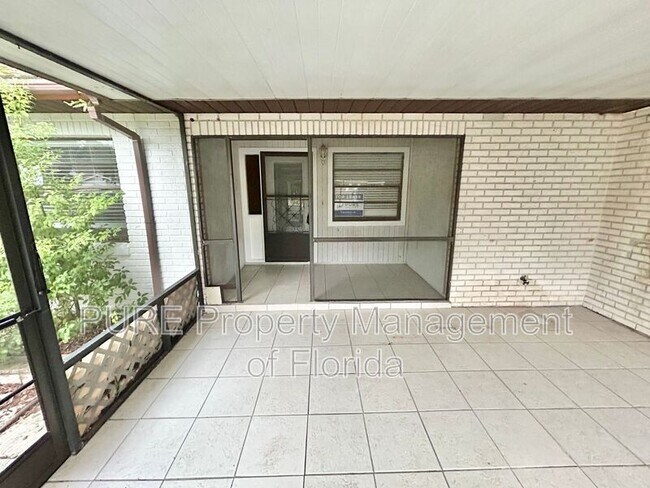 Foto del edificio - 3135 SW 97th St