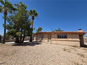Building Photo - 713 N 18th St