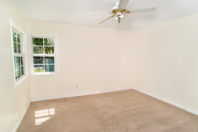 Building Photo - 8846 Laramie Ave