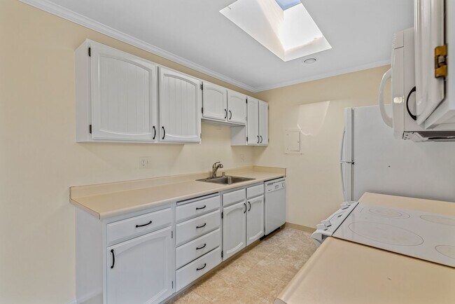 Foto del edificio - Top floor Mercer Island 2 bedrooms, 1.75 b...