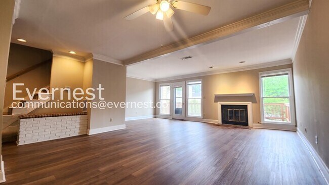 Foto del edificio - 2696 Arbor Glen Pl