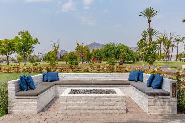 Foto del edificio - 5515 E Osborn Rd