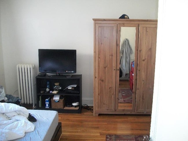 Building Photo - 49 Worthington St