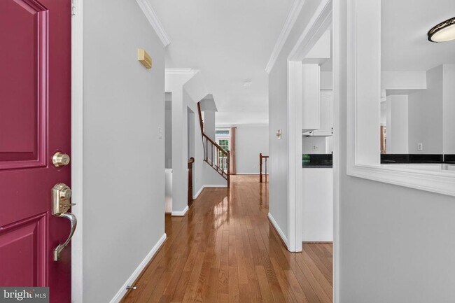 Building Photo - 7259 Worsley Way