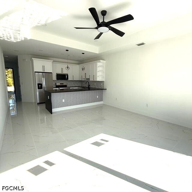 Foto del edificio - 209-211 W 12th St