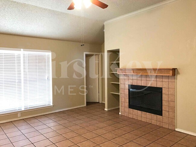 Foto del edificio - 1371 Gainsborough Way