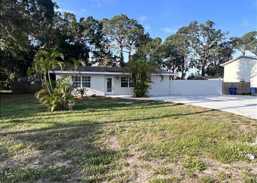 Foto principal - 2136 Brueckner Dr