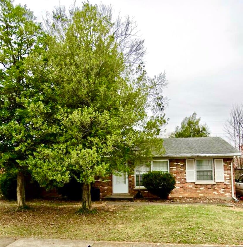 2145 Larkspur Dr, Lexington, KY 40504 House Rental in Lexington, KY