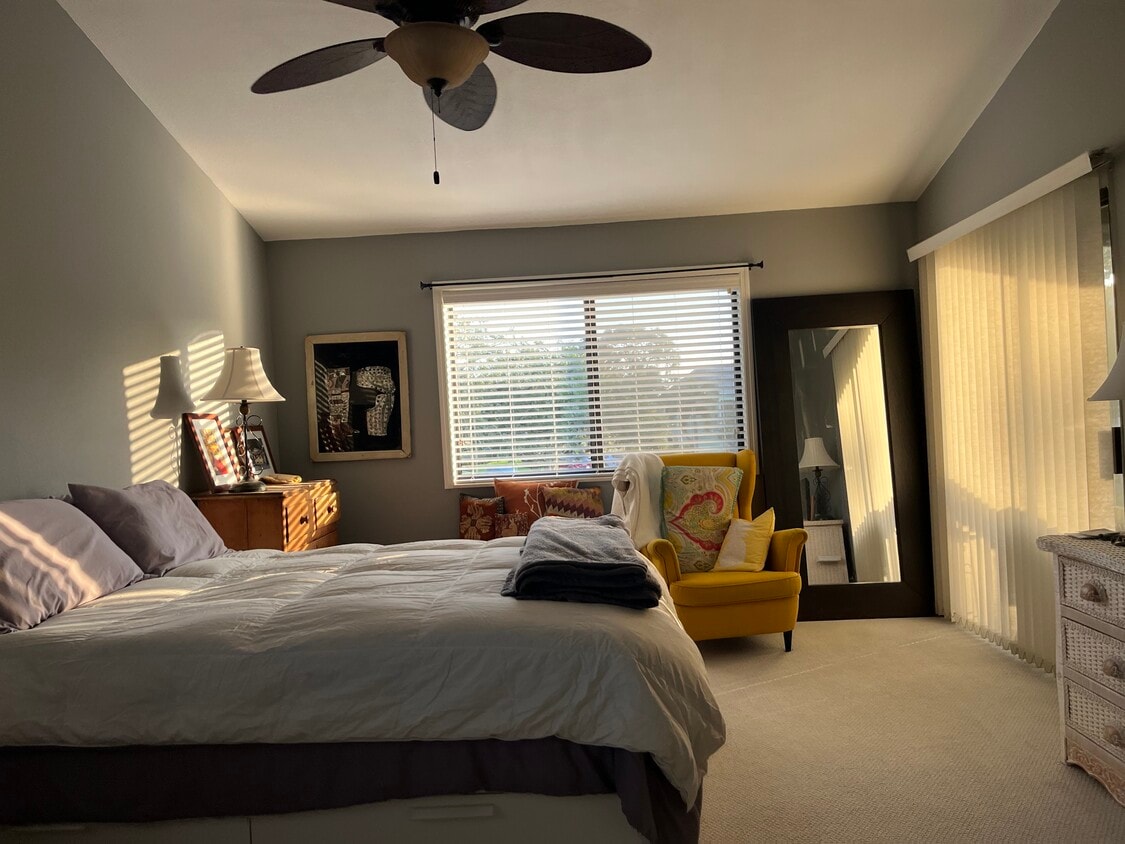 Foto principal - 5745 Marina Dr
