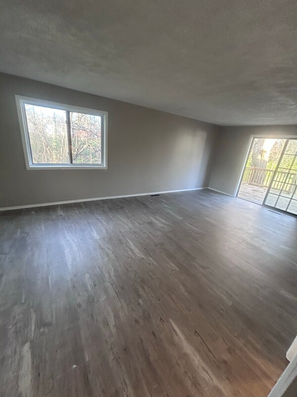 Foto del edificio - 3358 S Warren Ave