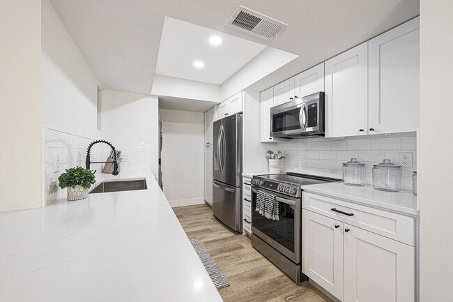 Foto del edificio - 7950 E Starlight Way