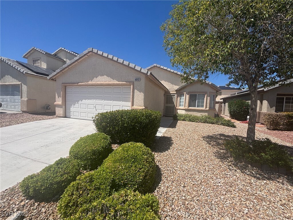 Foto principal - 4912 Whispering Spring Ave