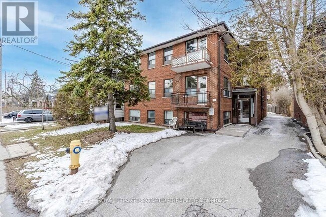 Photo du bâtiment - 42-42 Third St