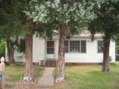 Primary Photo - 3 br, 1 bath House - 260 West Lee St.
