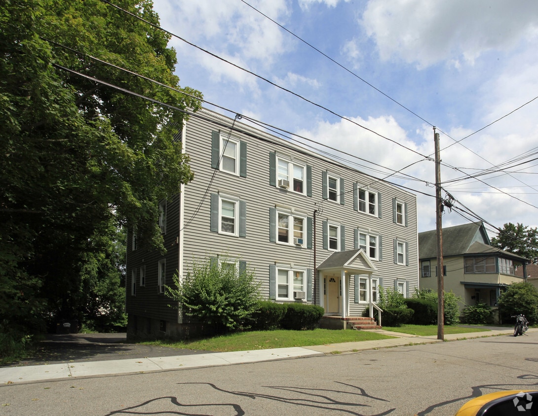Building Photo - 33 Grant St