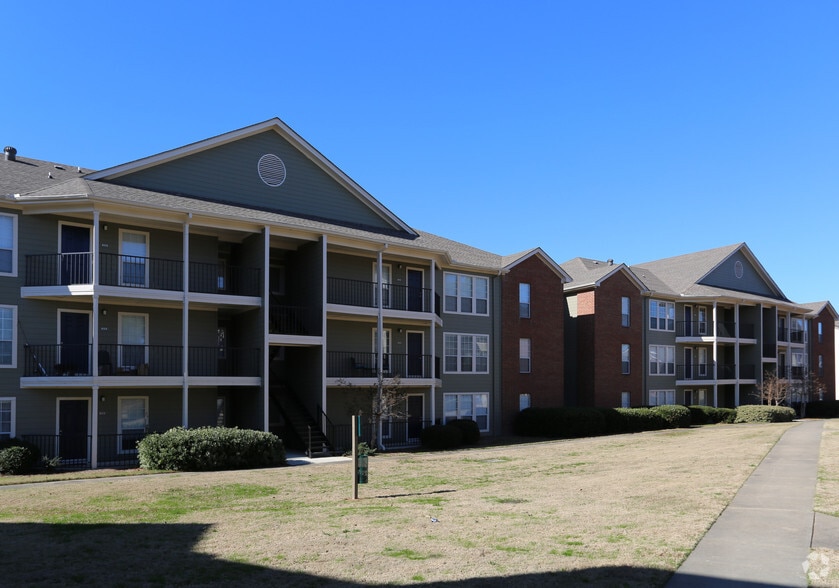 Auburn al singles