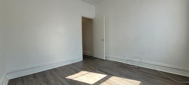 Foto del edificio - 146 N Peach St