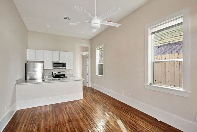 Foto del edificio - 2230 St Andrew St