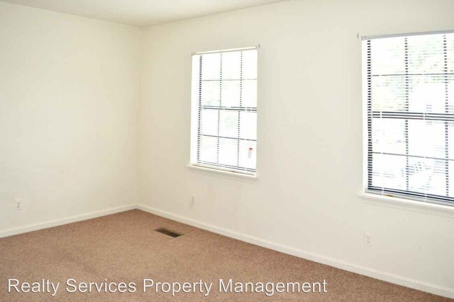Foto del edificio - 2 br, 1 bath House - 74 Country Place Lane