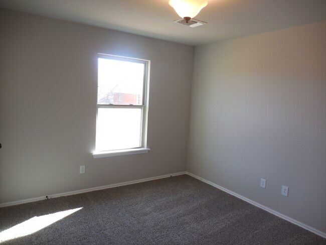 Foto del edificio - 118 NE 23rd St