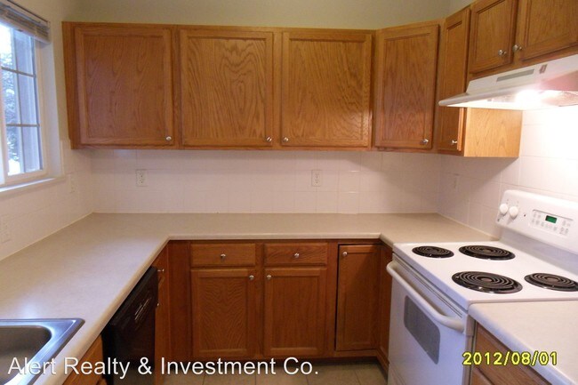 Building Photo - 3 br, 3.5 bath House - 1314 S. Emery St. #C