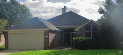 Building Photo - 101 Pecan Vista Ln