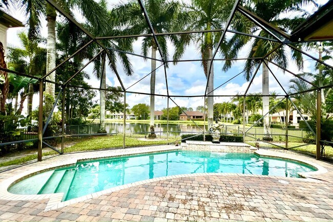 Building Photo - 3505 Turenne Way