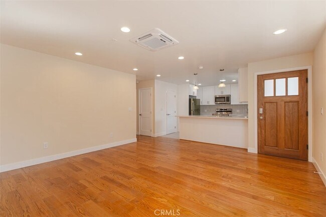 Foto del edificio - 319 N Shelton St