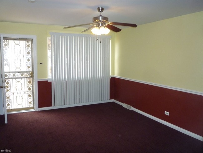 Building Photo - 3 br, 1 bath House - 4104 W 137th St