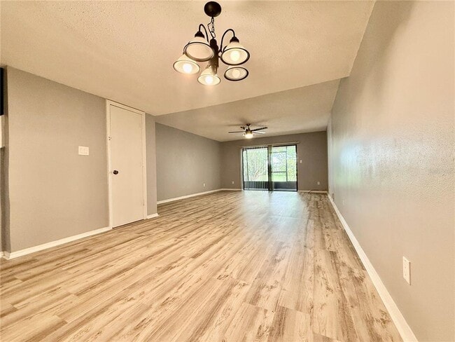Foto del edificio - 5437 Vineland Rd