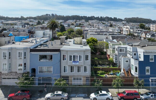 Context - 2835 Anza St