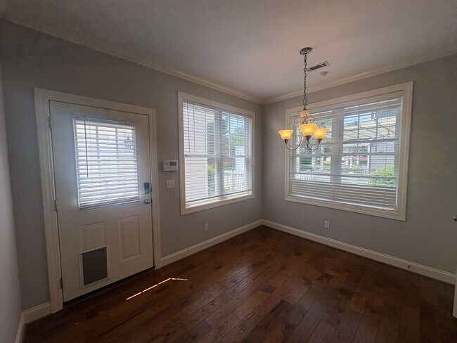 Foto del edificio - Downtown Greenville Gem – Walk to Dining, Shopping & Entertainment!